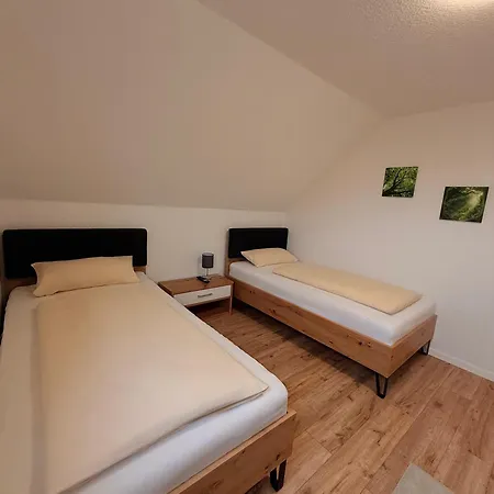 Auerhahn Ferienhaeuser Haus Tajo Сasa de vacaciones *